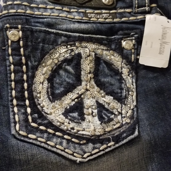 Jeans - Picture 8 of 8